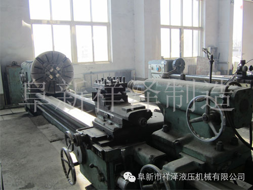 普車CW6163C 最大工件長度3米、最大工件回轉(zhuǎn)直徑630mm